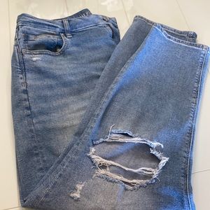American Eagle Curvy Mom Jean 14 short gently used